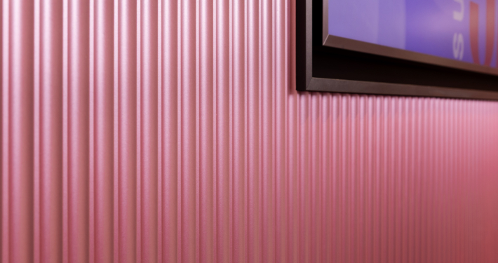 Maatwerk interieur voor Pink Gellac Colour Boutique Den Haag door Smeulders Interieurwerken