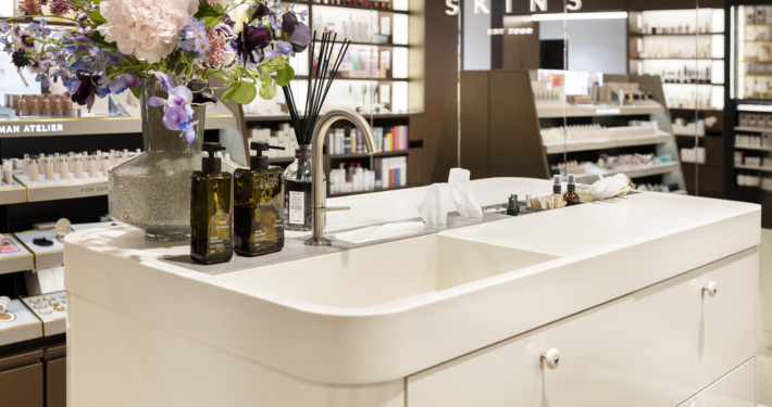 Interieur Skins Den Haag door Smeulders Interieurgroep