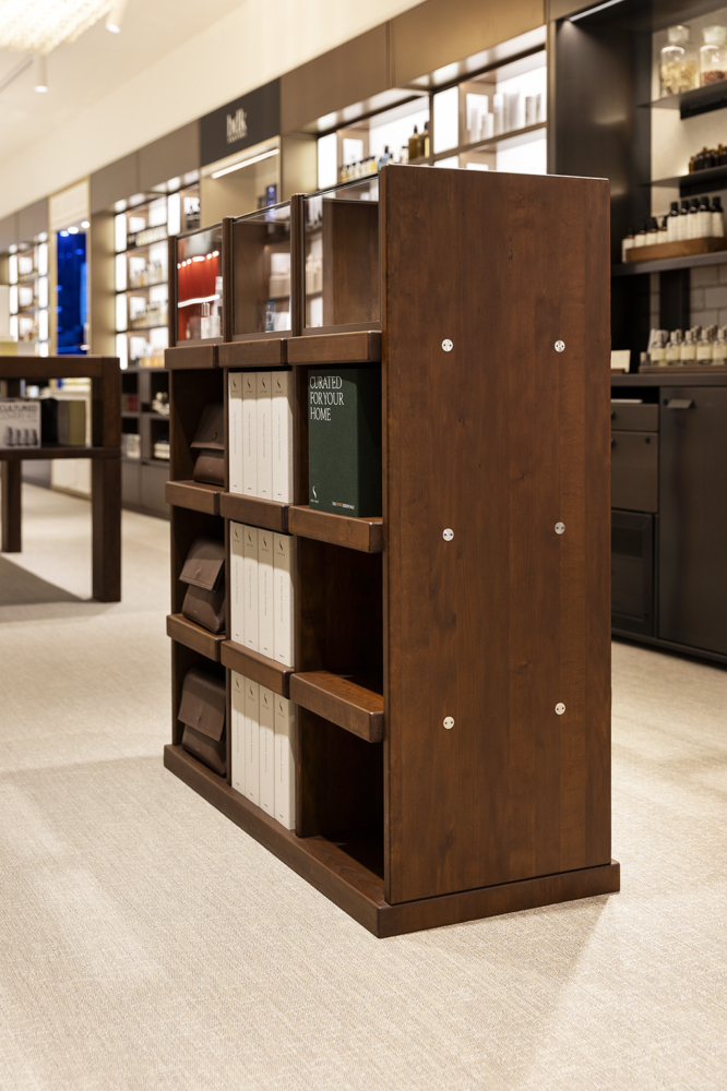 Interieur Skins Den Haag door Smeulders Interieurgroep