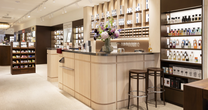 Interieur Skins Den Haag door Smeulders Interieurgroep