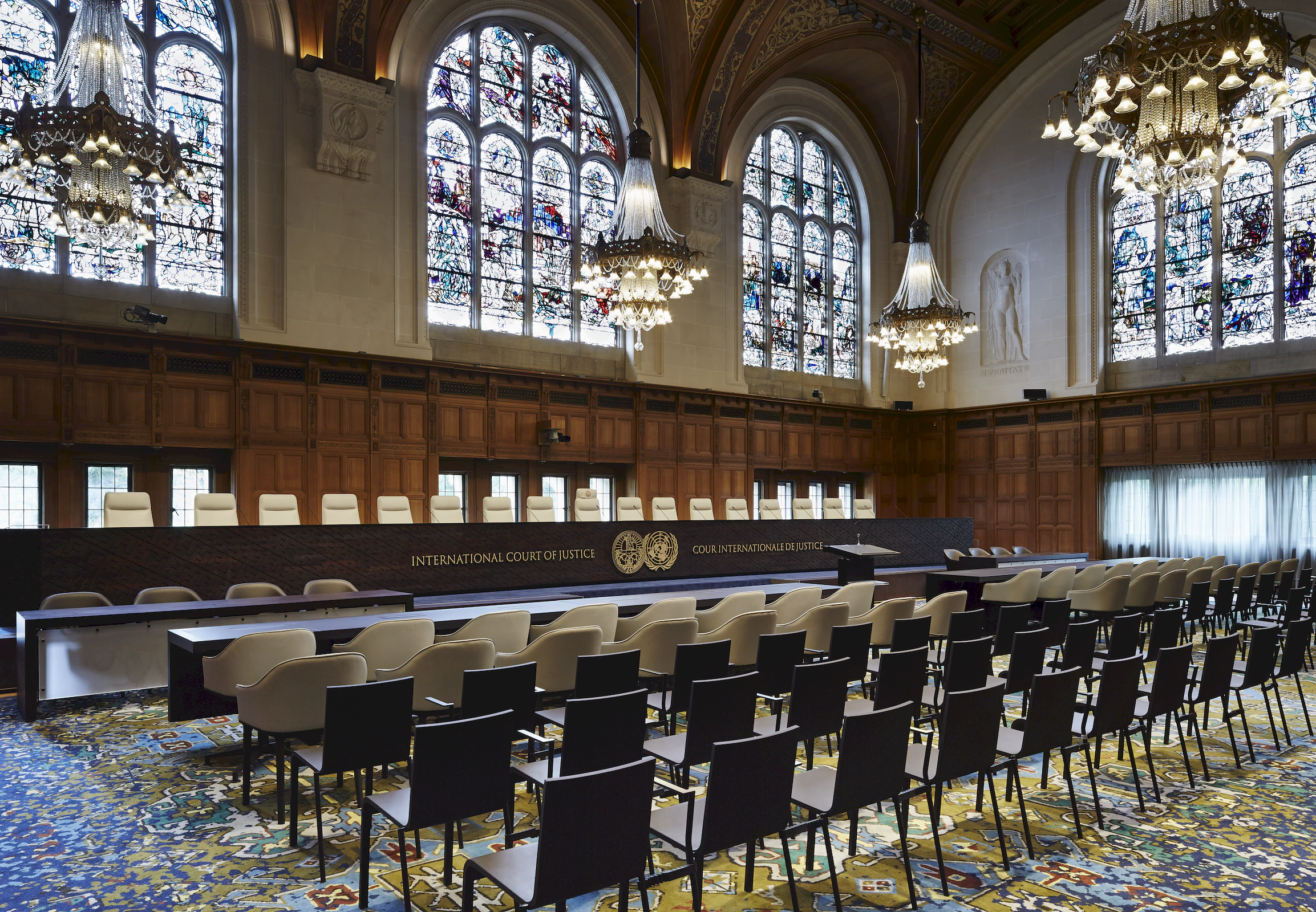 Maatwerk interieur Vredespaleis Den Haag door Smeulders Interieurgroep