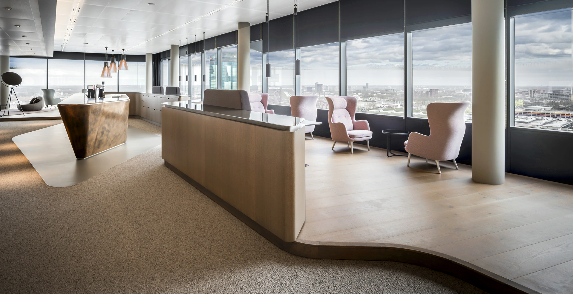 Maatwerk interieur Aalberts Industries WTC Utrecht door Smeulders Interieurgroep