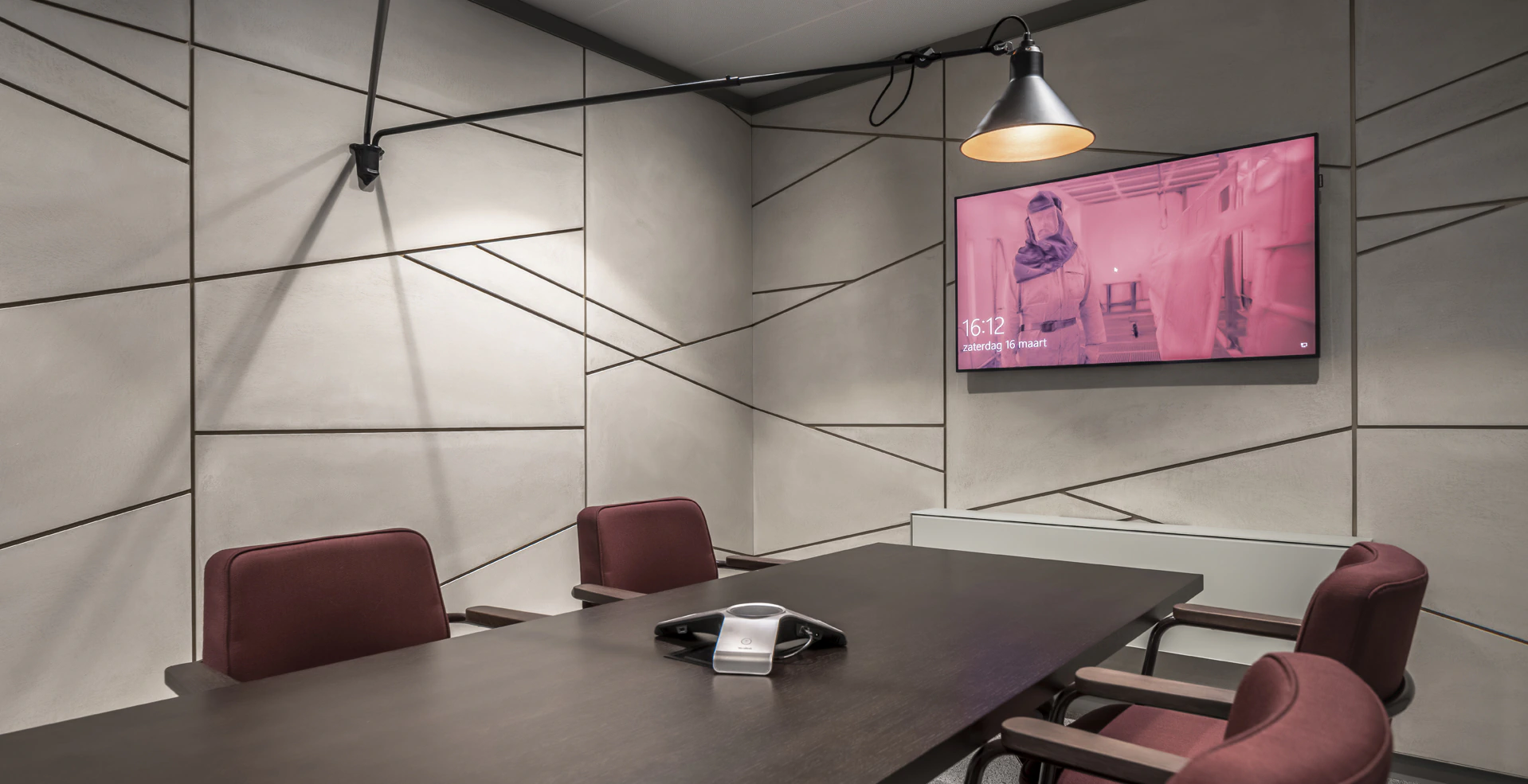 Maatwerk interieur Aalberts Industries WTC Utrecht door Smeulders Interieurgroep
