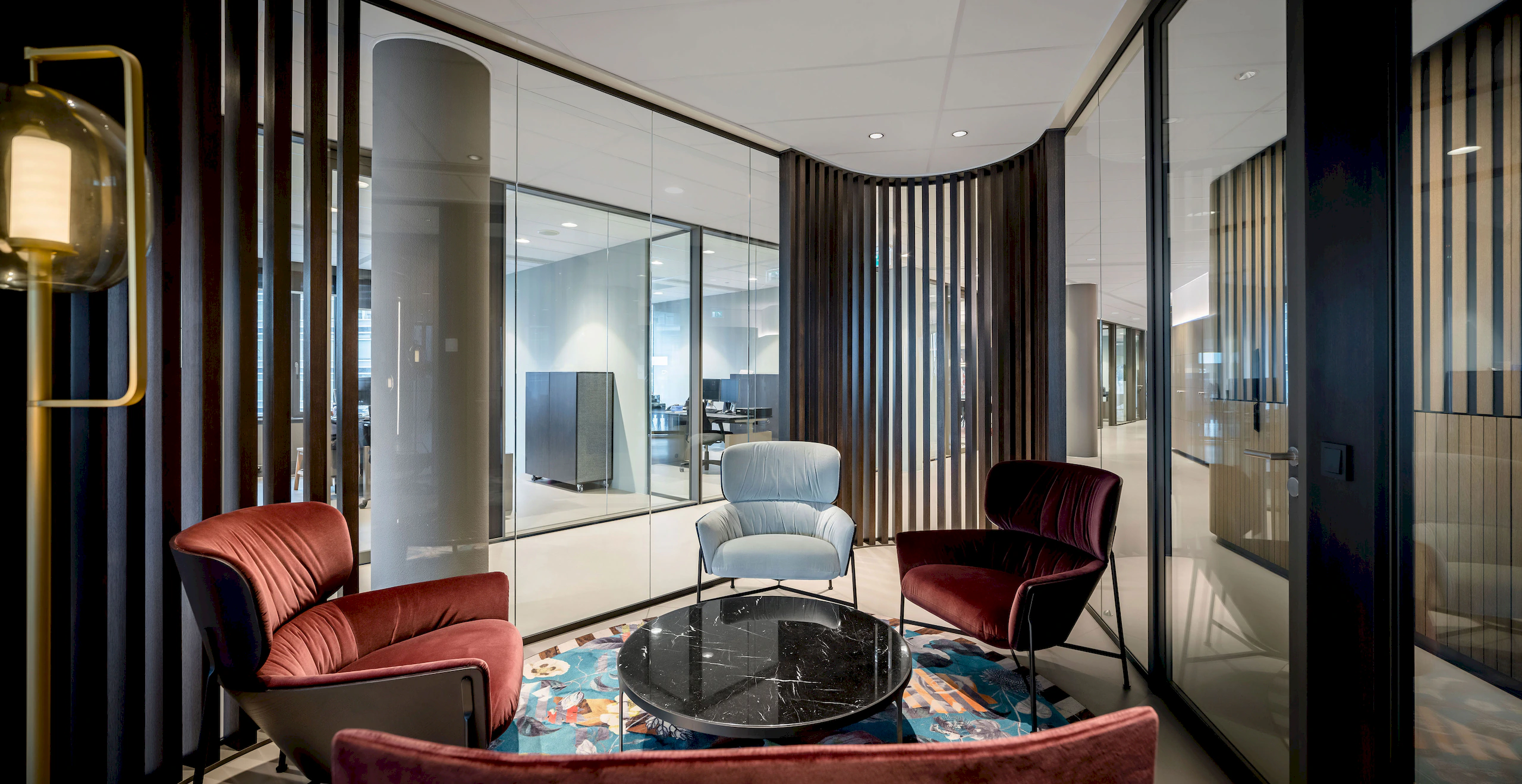 Maatwerk interieur DVDW Rotterdam door Smeulders Interieurgroep