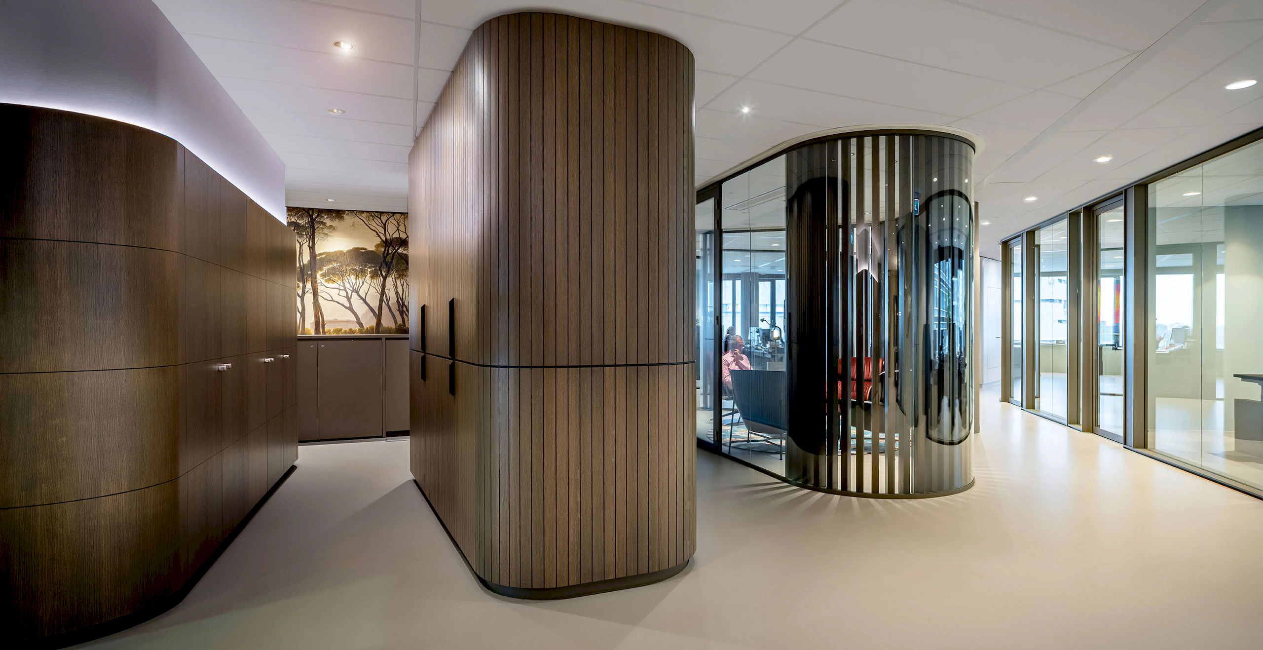 Maatwerk interieur DVDW Rotterdam door Smeulders Interieurgroep