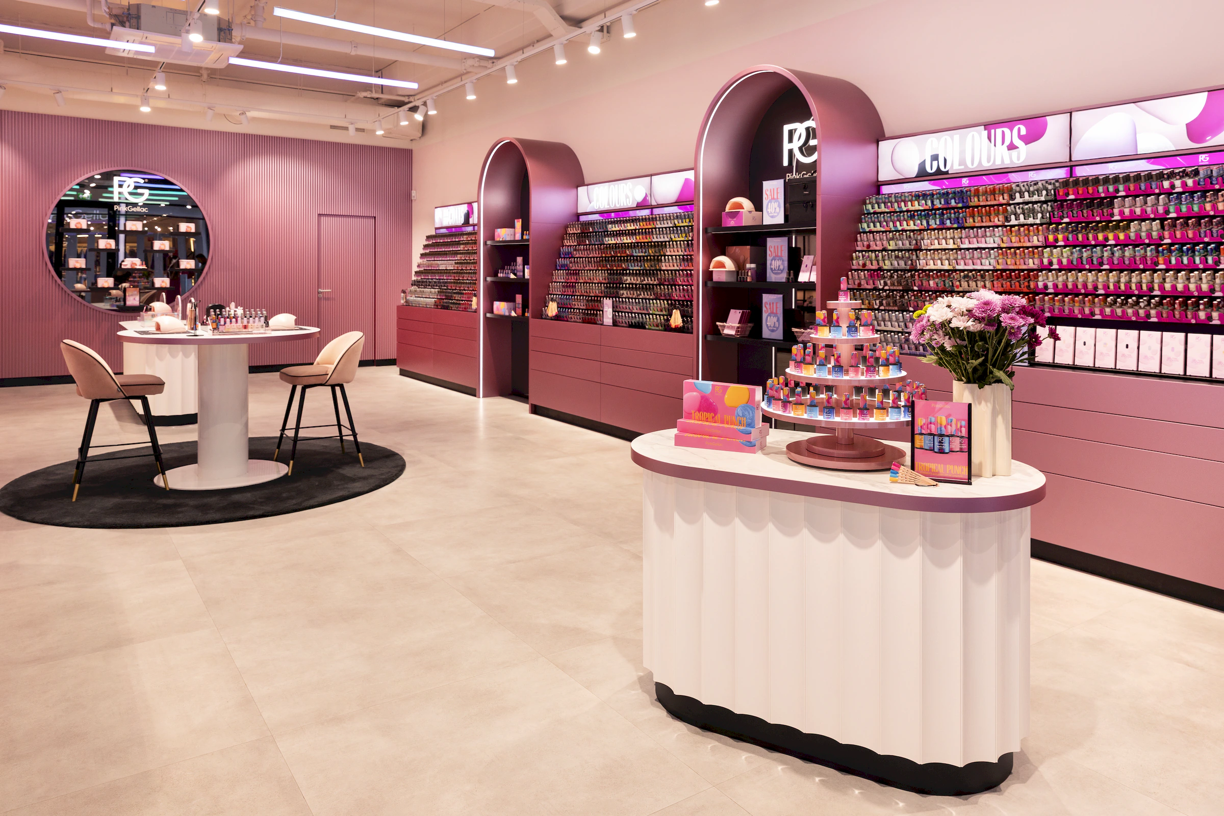 Maatwerk interieur Pink Gellac Den Haag door Smeulders Interieurgroep