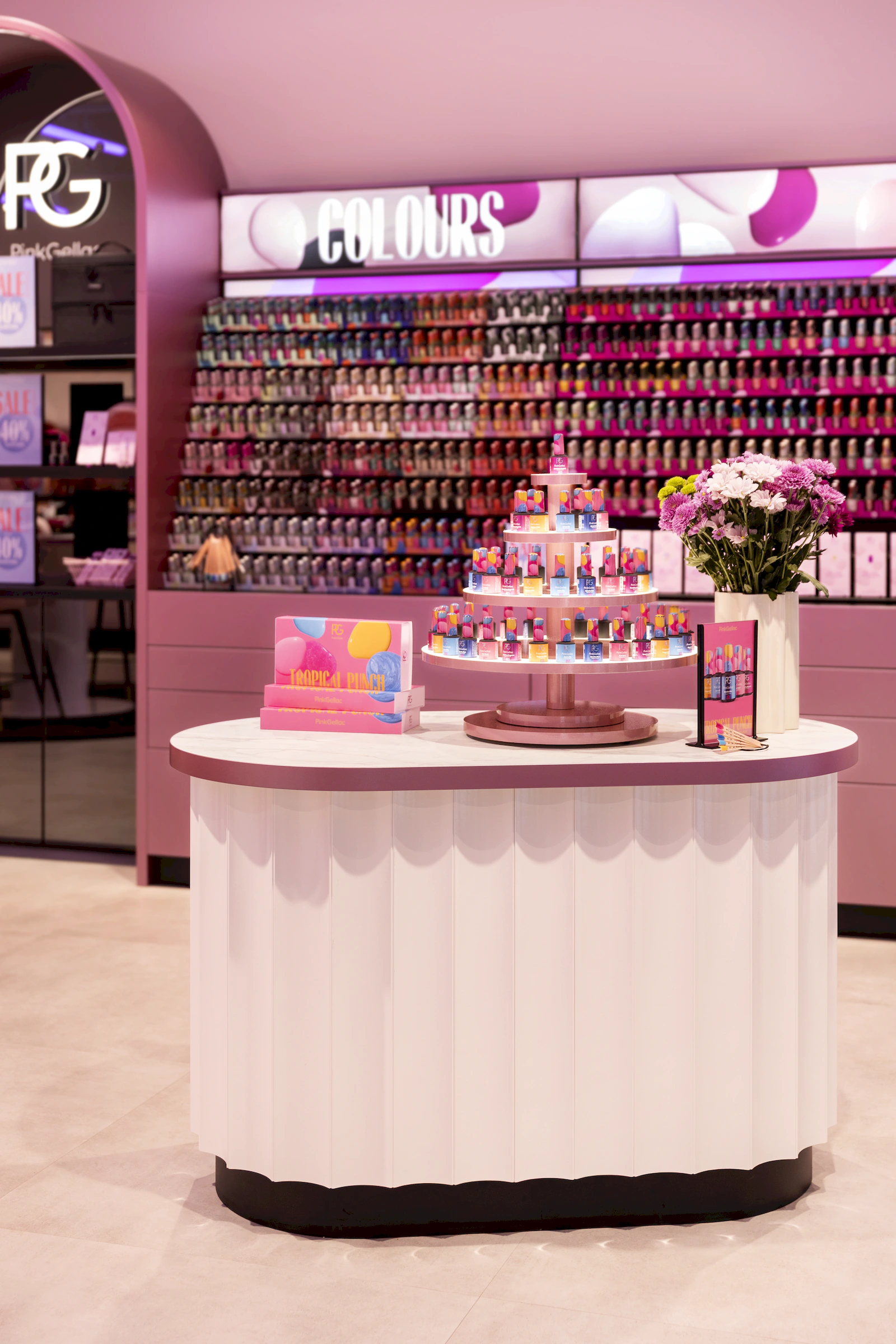 Maatwerk interieur Pink Gellac Den Haag door Smeulders Interieurgroep