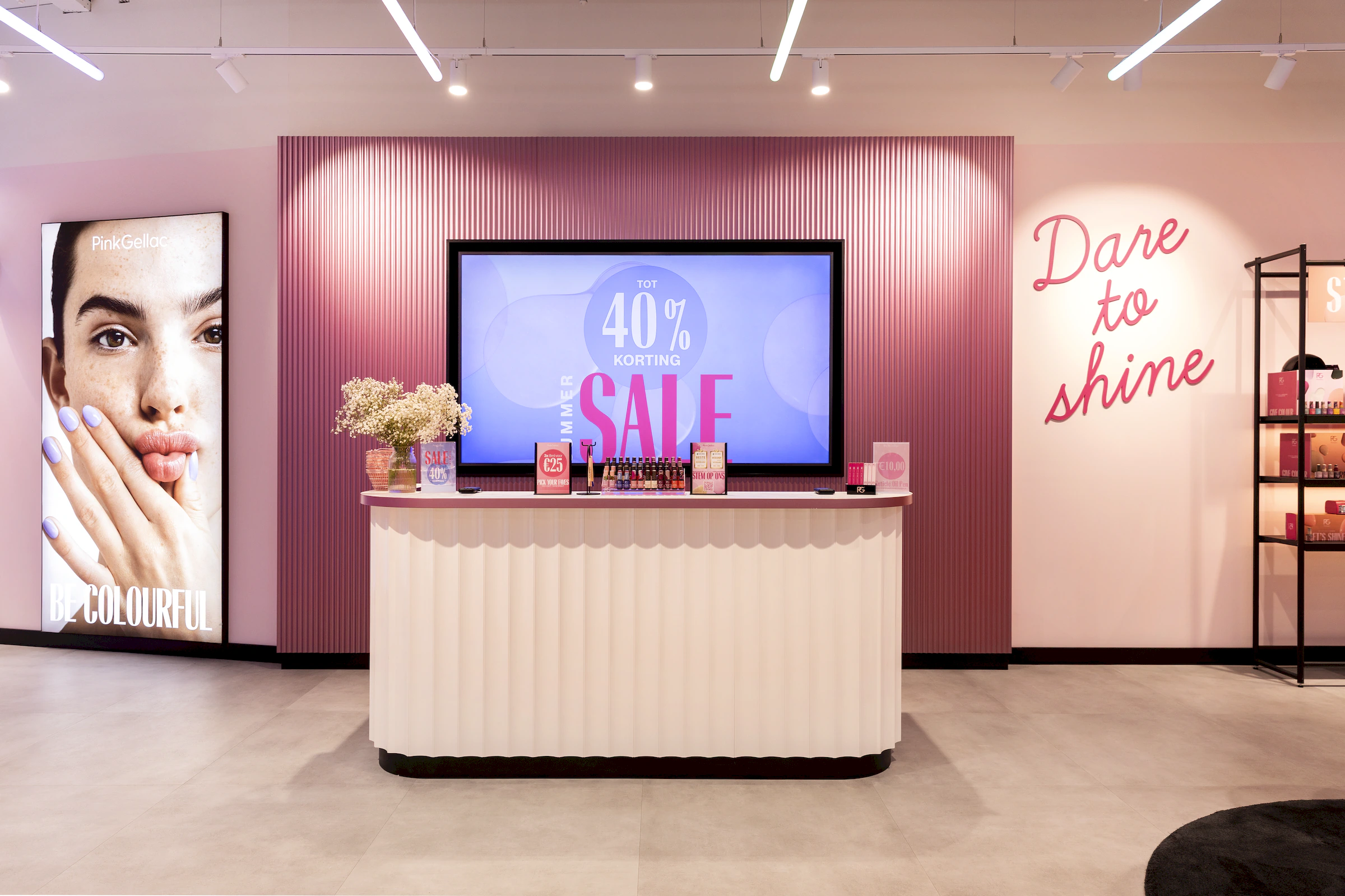 Maatwerk interieur Pink Gellac Den Haag door Smeulders Interieurgroep