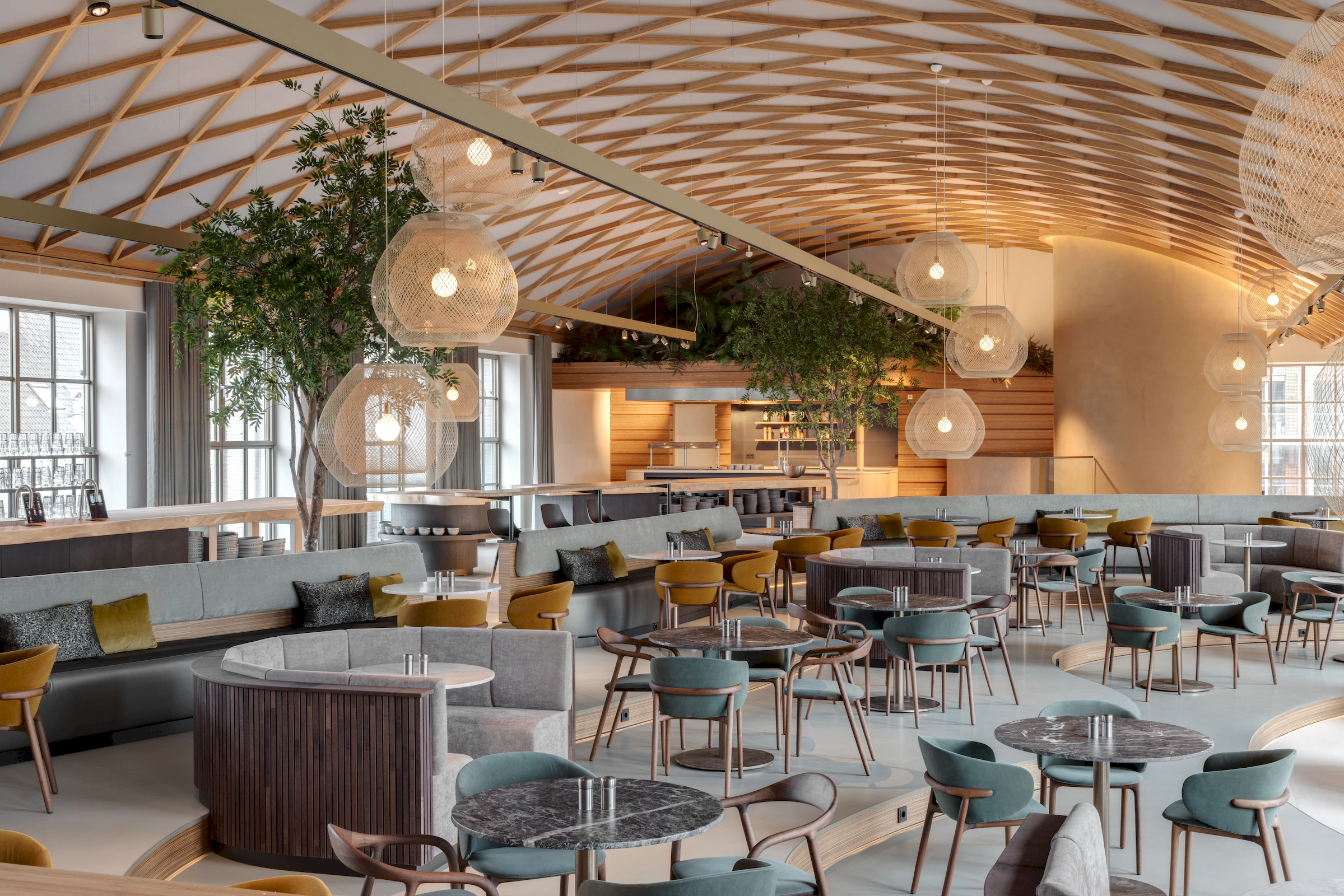 Maatwerk interieur L-Founders Of Loyalty Den Bosch door Smeulders Interieurgroep
