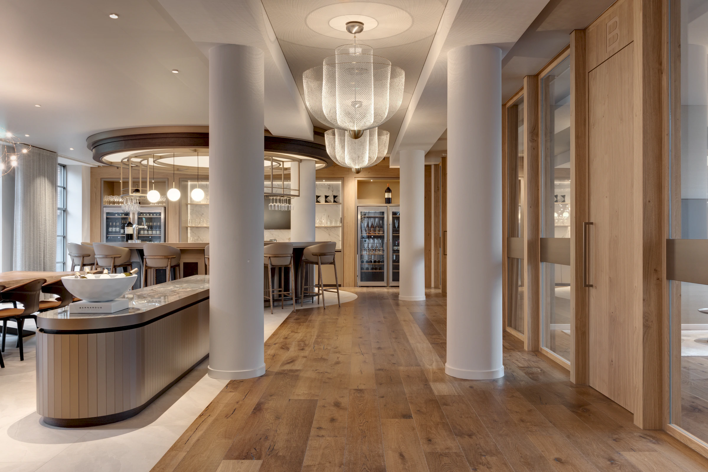 Maatwerk interieur L-Founders Of Loyalty Den Bosch door Smeulders Interieurgroep