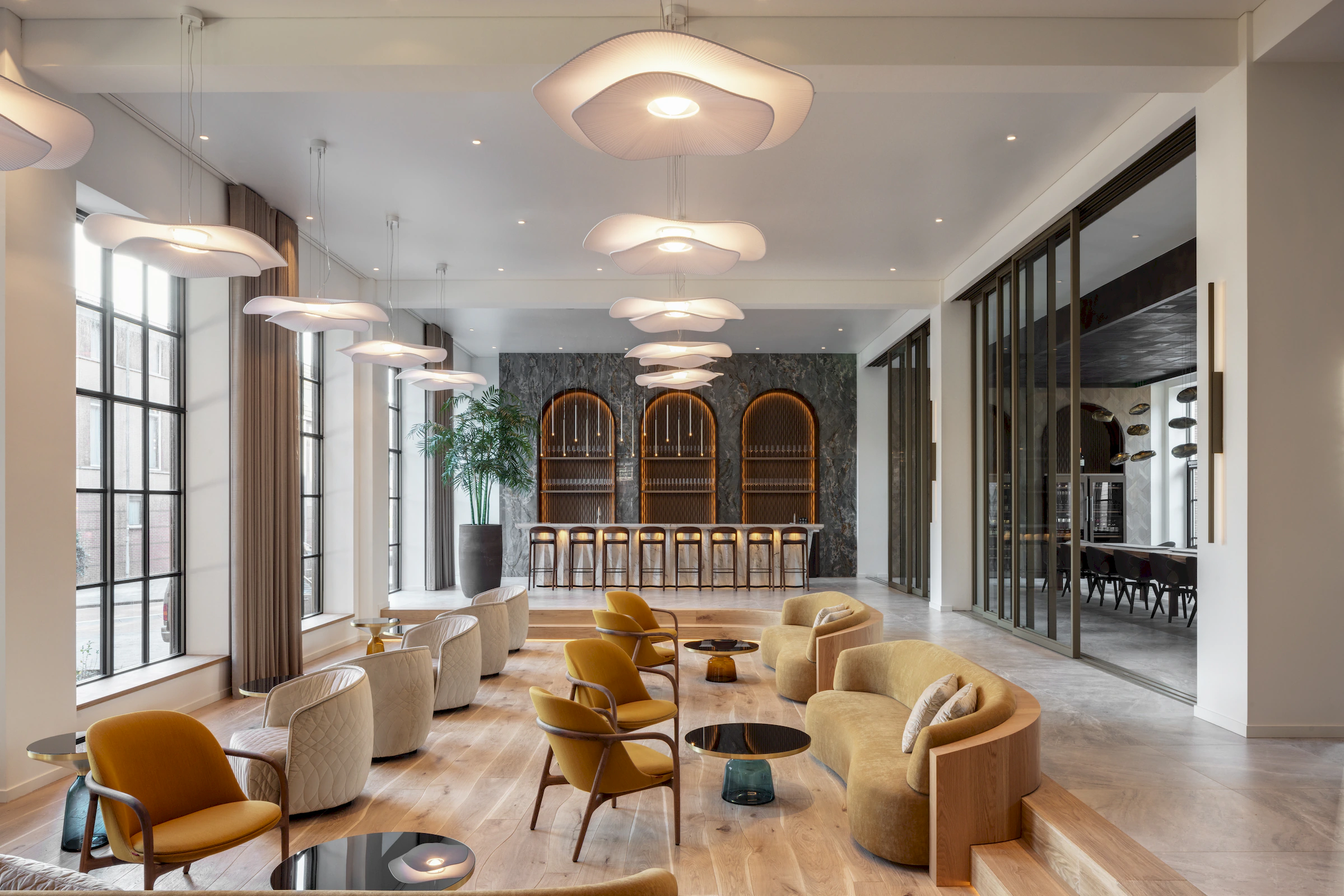Maatwerk interieur L-Founders Of Loyalty Den Bosch door Smeulders Interieurgroep