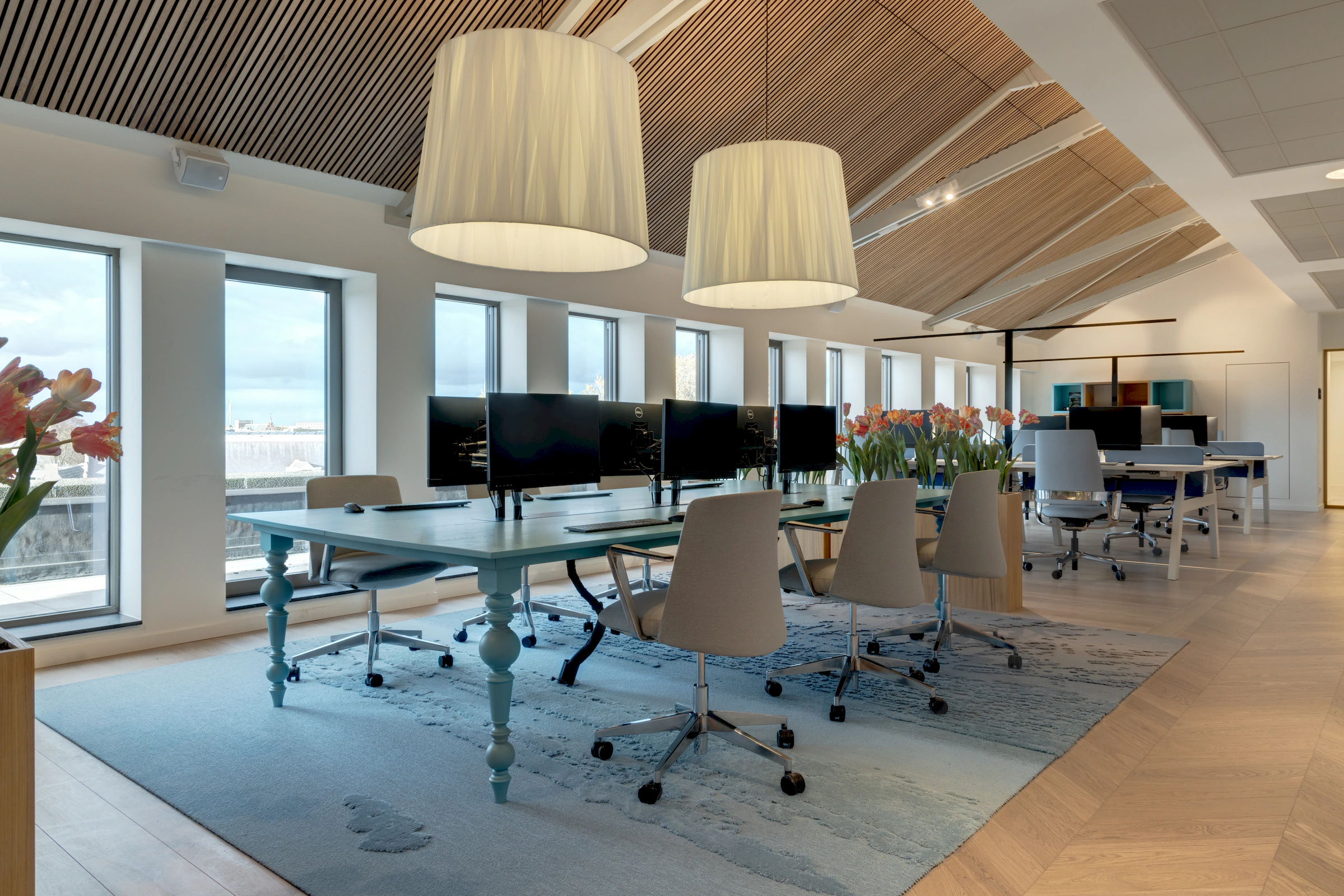 Maatwerk interieur L-Founders Of Loyalty Den Bosch door Smeulders Interieurgroep