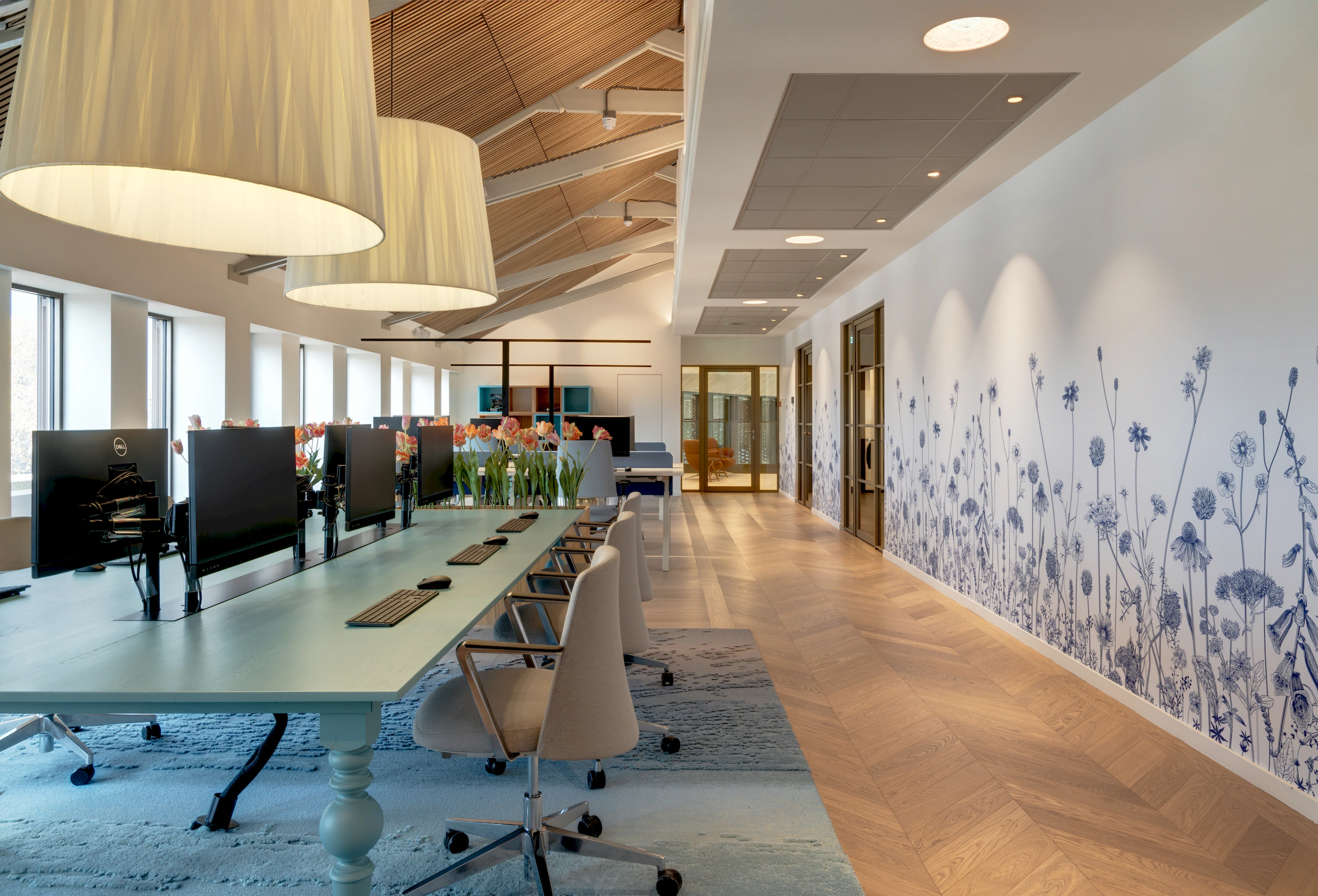 Maatwerk interieur L-Founders Of Loyalty Den Bosch door Smeulders Interieurgroep