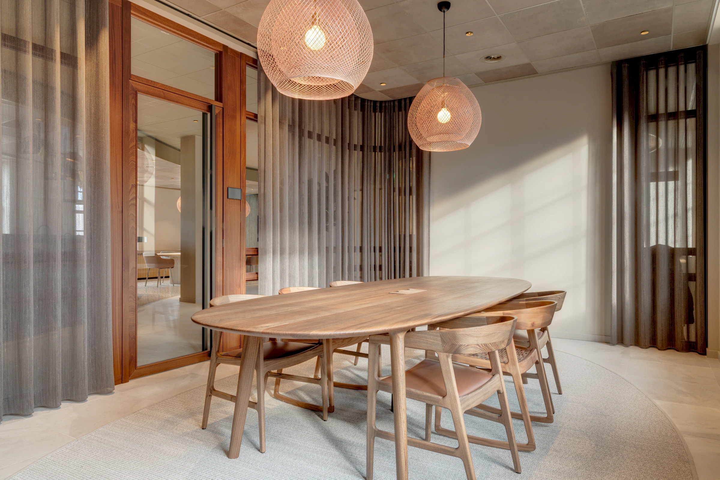 Maatwerk interieur L-Founders Of Loyalty Den Bosch door Smeulders Interieurgroep