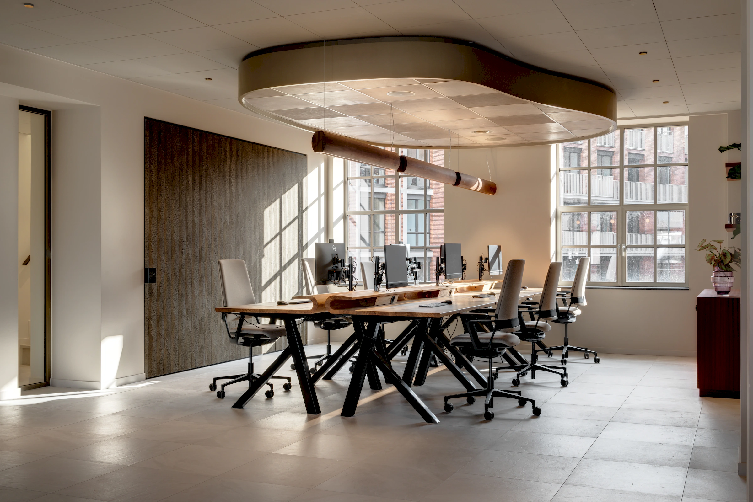 Maatwerk interieur L-Founders Of Loyalty Den Bosch door Smeulders Interieurgroep