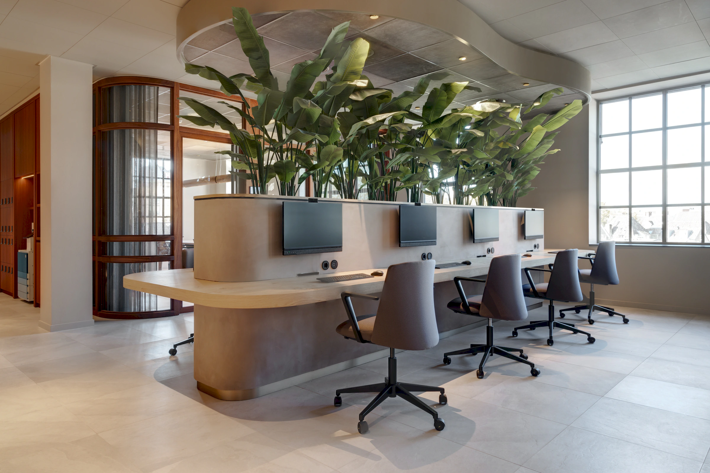 Maatwerk interieur L-Founders Of Loyalty Den Bosch door Smeulders Interieurgroep