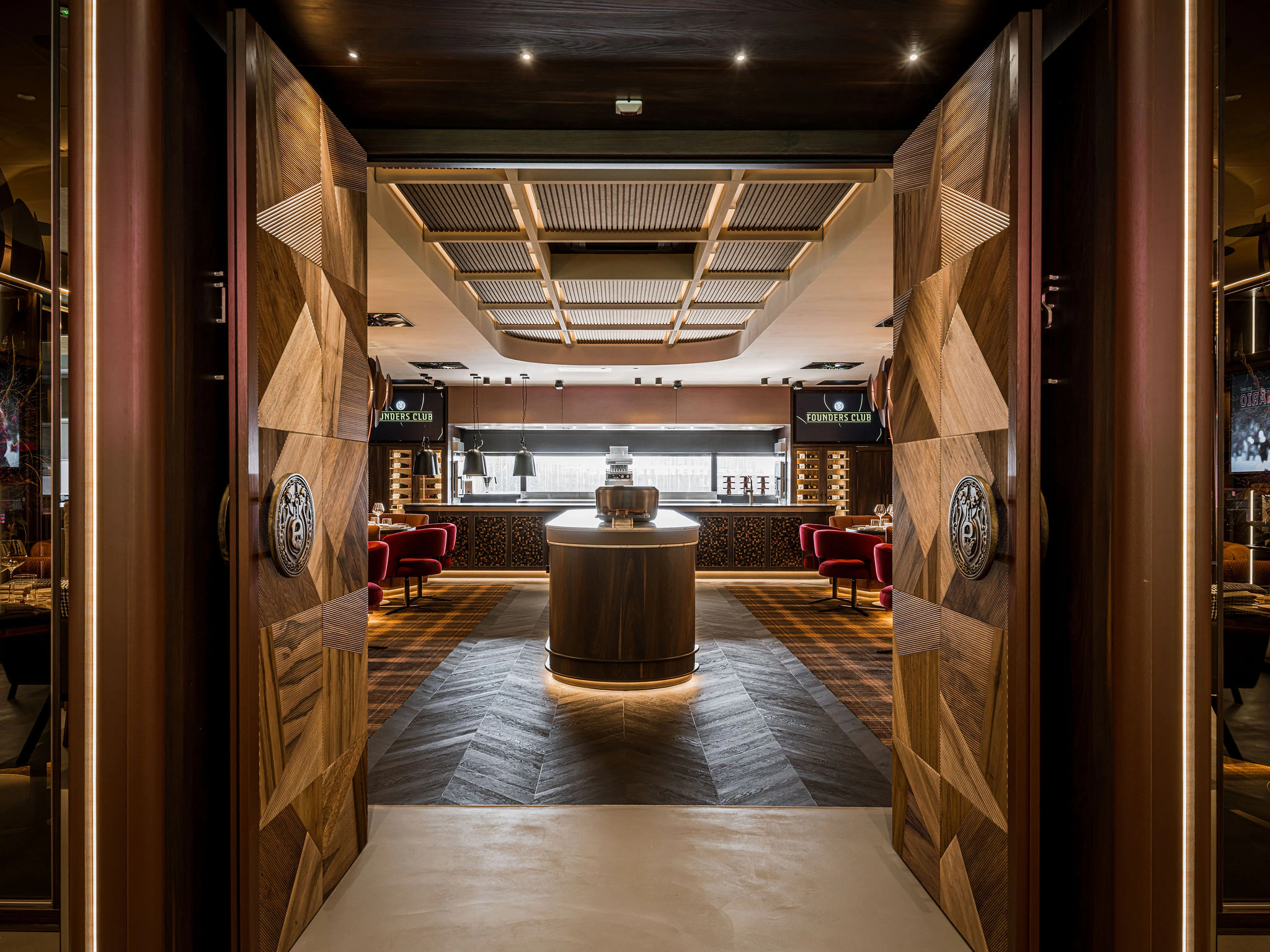 Maatwerk interieur PSV Executive Floor door Smeulders Interieurgroep