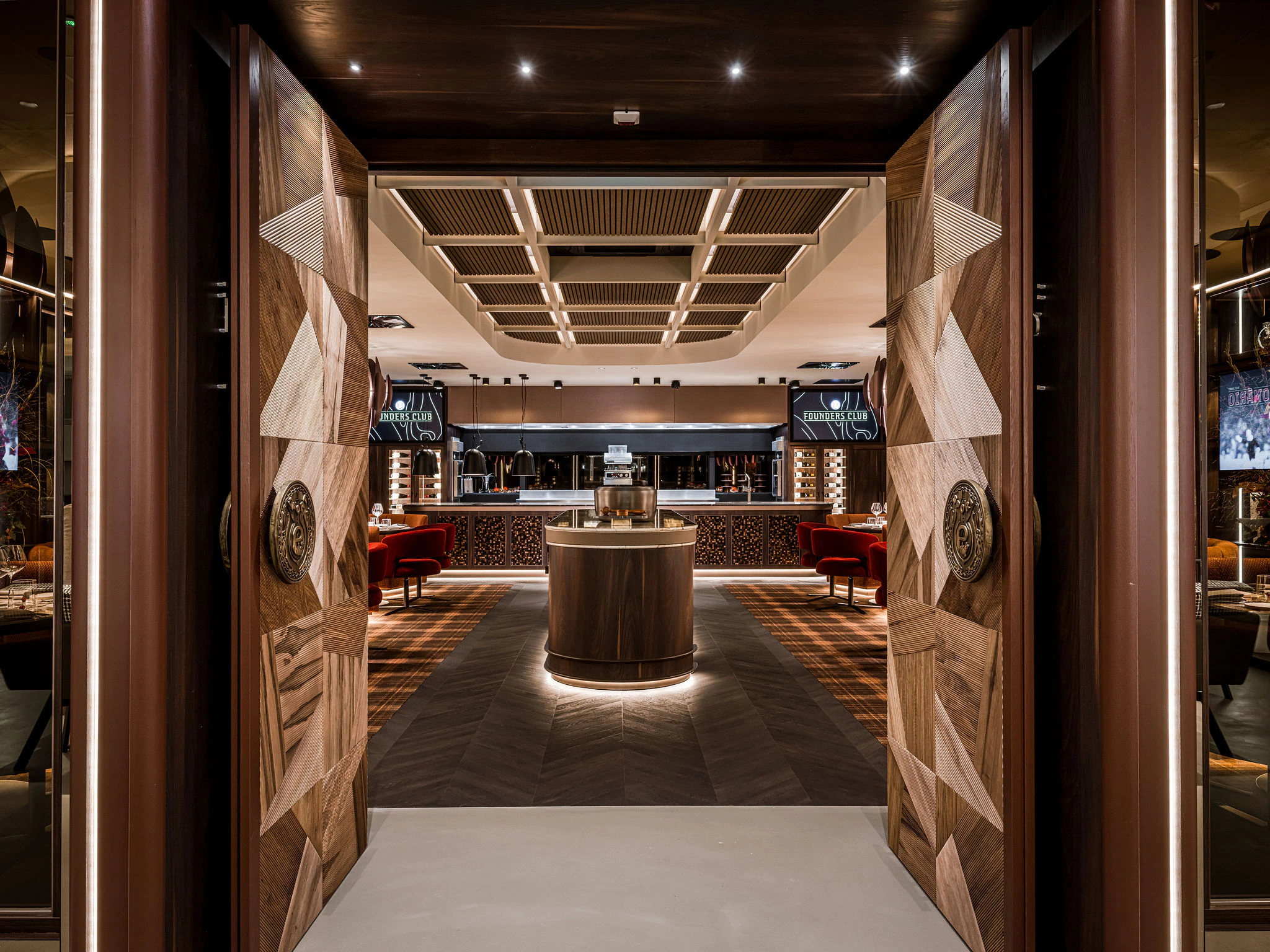 Maatwerk interieur PSV Executive Floor door Smeulders Interieurgroep